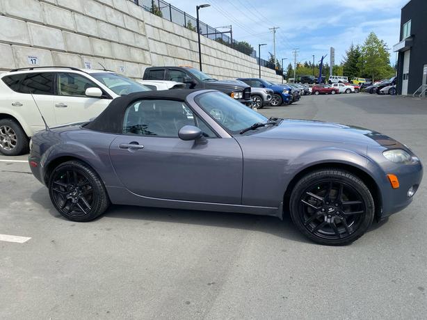 2008 Mazda MX-5 GT Convertible | Remote Start! image 3