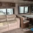 Used 2018 Keystone RV Cougar Half-Ton Series 28RLSWE thumbnail image 5