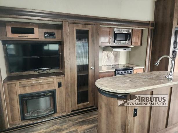 Used 2017 Forest River RV Wildcat Maxx 295RSX image 7
