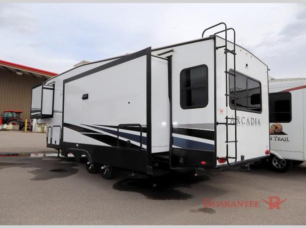 Used 2023 Keystone RV Arcadia Super Lite 332SLRL image 4