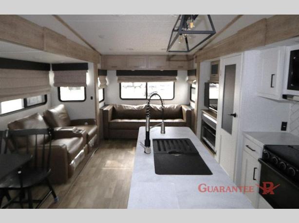 Used 2023 Keystone RV Arcadia Super Lite 332SLRL image 6