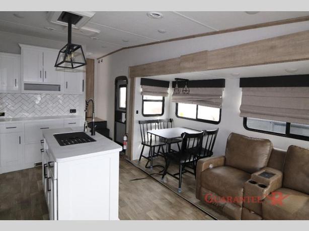 Used 2023 Keystone RV Arcadia Super Lite 332SLRL image 8