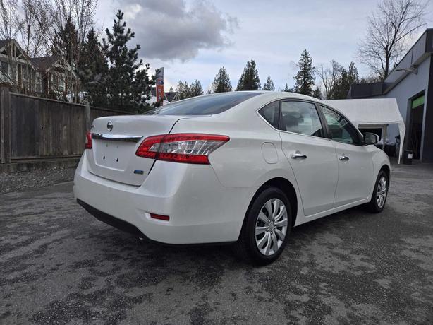 2015 Nissan Sentra S image 4