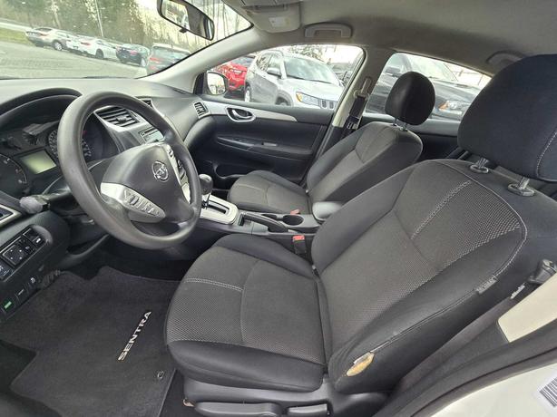 2015 Nissan Sentra S image 8
