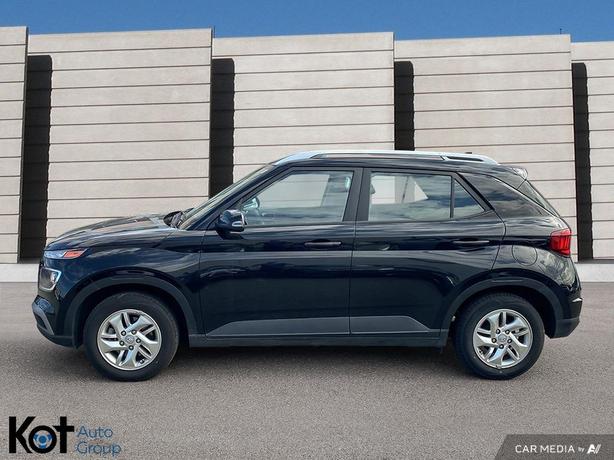 2022 Hyundai Venue PREFERRED image 3
