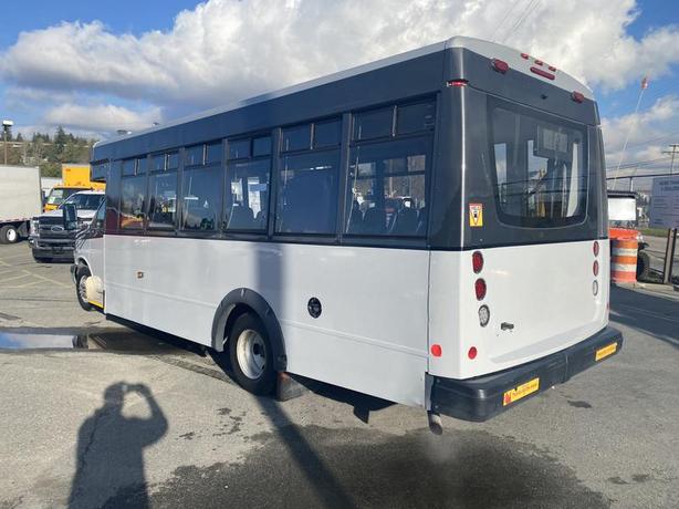 2018 Chevrolet Express G4500 21 Passenger Bus With Wheelchair Accessibility image 2