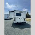 Used 2020 Coachmen RV Freelander 26DS Ford 450 thumbnail image 2