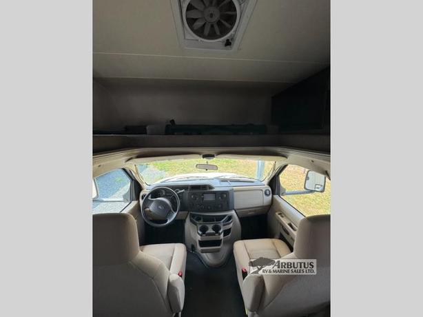 Used 2020 Coachmen RV Freelander 26DS Ford 450 image 4