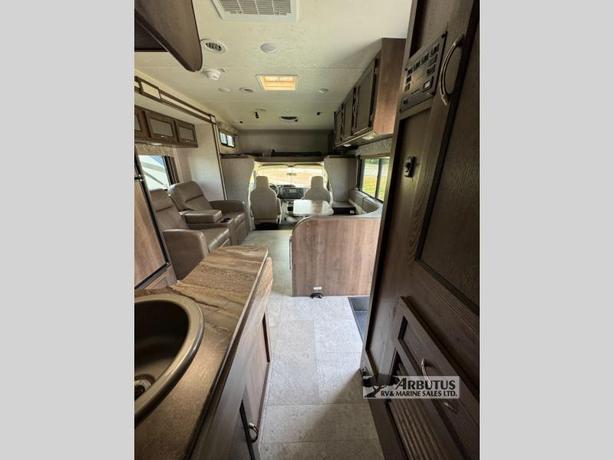 Used 2020 Coachmen RV Freelander 26DS Ford 450 image 5