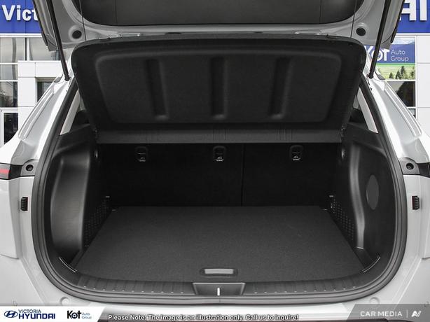 2025 Hyundai Kona electric PREFERRED demo image 7