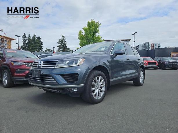 2015 Volkswagen Touareg Comfortline | No Reported Accidents! image 1