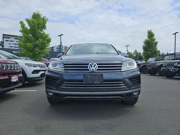 2015 Volkswagen Touareg Comfortline | No Reported Accidents! image 2