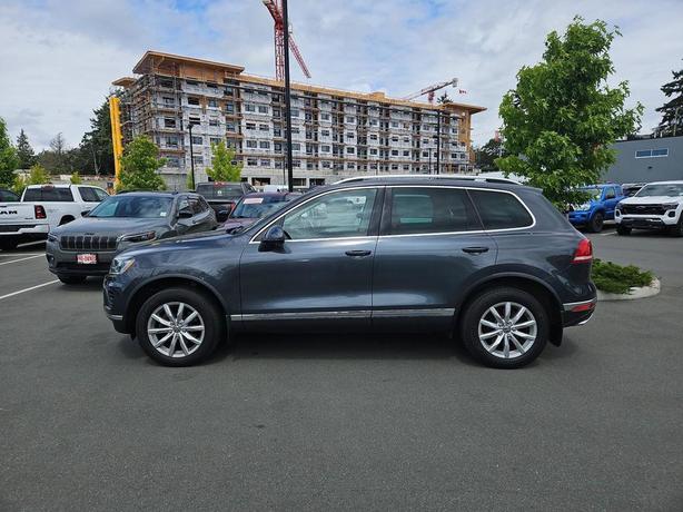 2015 Volkswagen Touareg Comfortline | No Reported Accidents! image 3