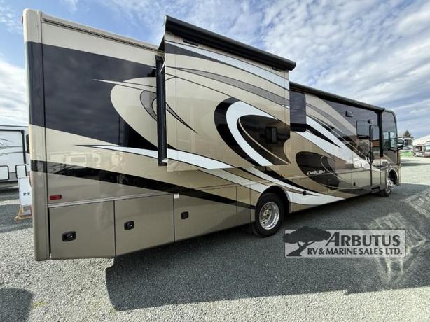 Used 2020 Entegra Coach Emblem 36U image 2
