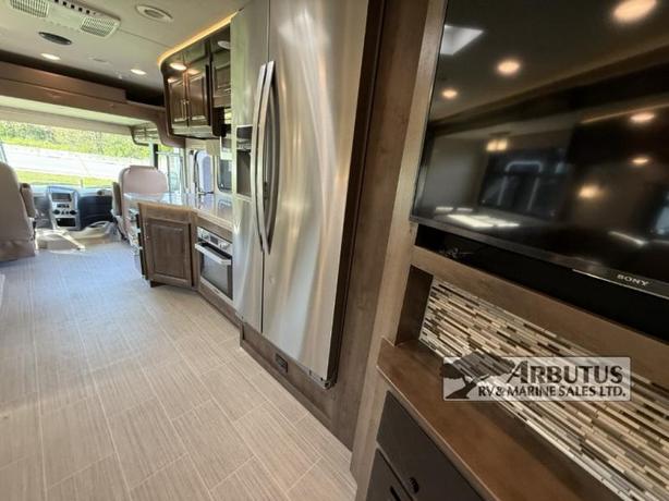 Used 2020 Entegra Coach Emblem 36U image 6