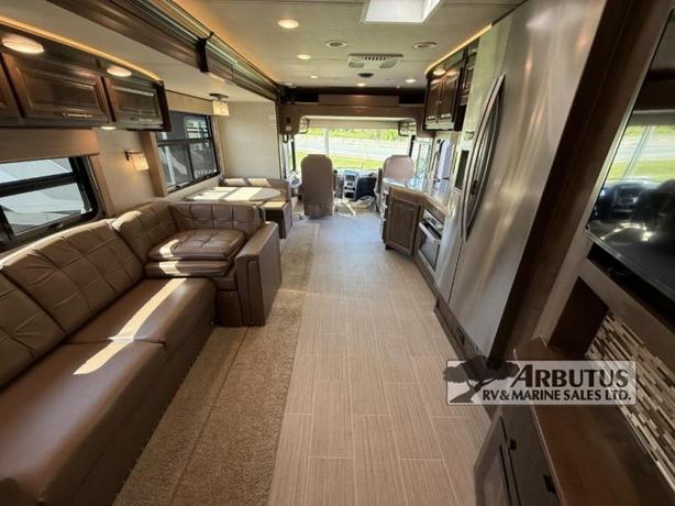 Used 2020 Entegra Coach Emblem 36U image 7