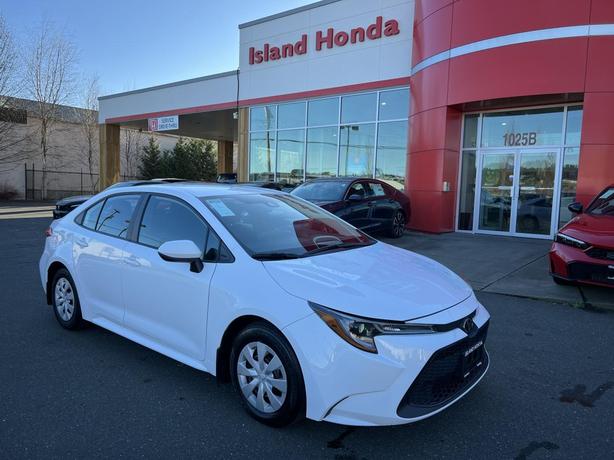 2022 Toyota Corolla L image 1