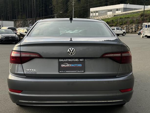 2021 Volkswagen Jetta Highline - 8.0" Touchscreen & Rain sensing wipers image 7