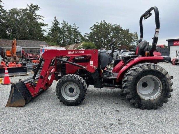 2020 Mahindra 2600 Series 2638 HST image 6