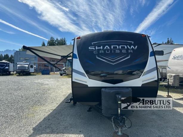 Used 2021 Cruiser Shadow Cruiser 248RKS image 2