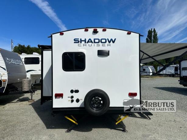 Used 2021 Cruiser Shadow Cruiser 248RKS image 3