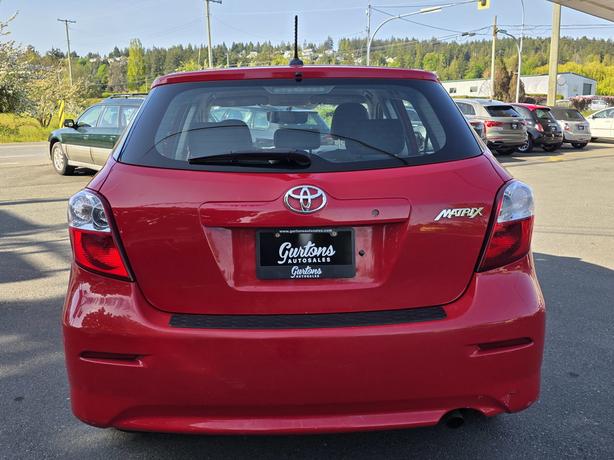 2011 Toyota Matrix image 6