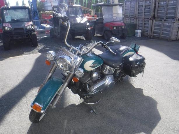 2009 Harley-Davidson Flstc Heritage Softail Motorcycle image 3