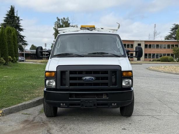 2013 Ford Econoline E-350 Super Duty Cargo Van with Shelving & Ladder Rack image 3