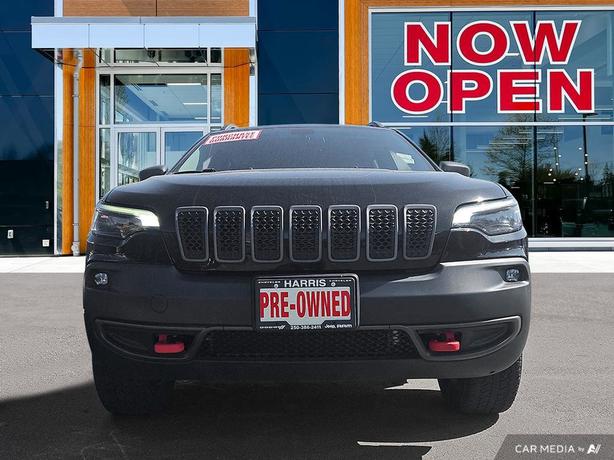 2019 Jeep Cherokee Trailhawk 4x4 | Bluetooth Connect | No Reported Accidents! image 2