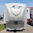 Used 2017 Northwood Arctic Fox 35-5Z thumbnail image 2