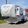 Used 2017 Northwood Arctic Fox 35-5Z thumbnail image 3
