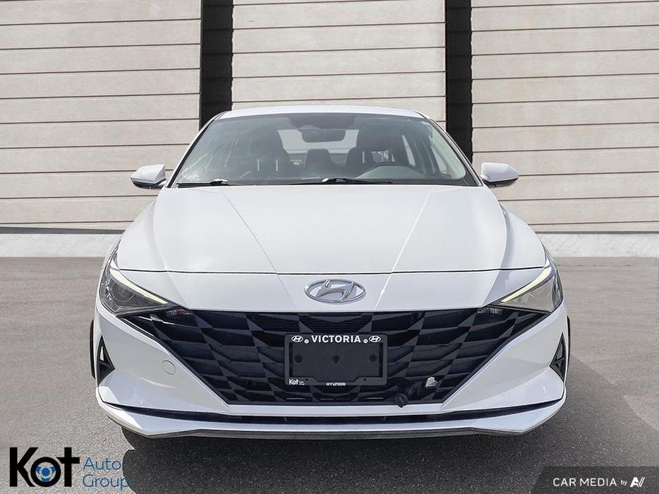 2022 Hyundai Elantra hybrid PREFERRED display photo