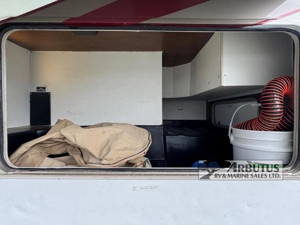 Used 2016 Coachmen RV Leprechaun 260DS Ford 450 image 6