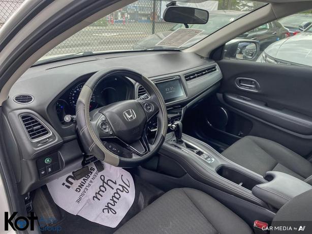 2017 Honda HR-V EX image 6