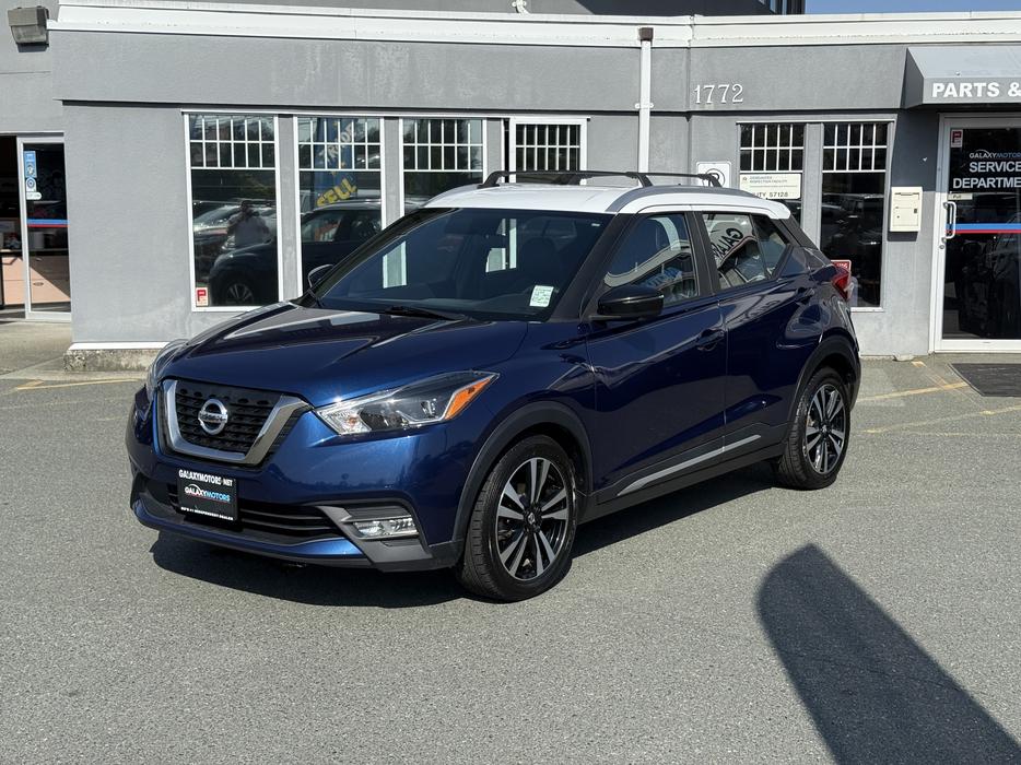 2018 Nissan Kicks SR -  Sport Steering Wheel & Remote Keyless Entry display photo