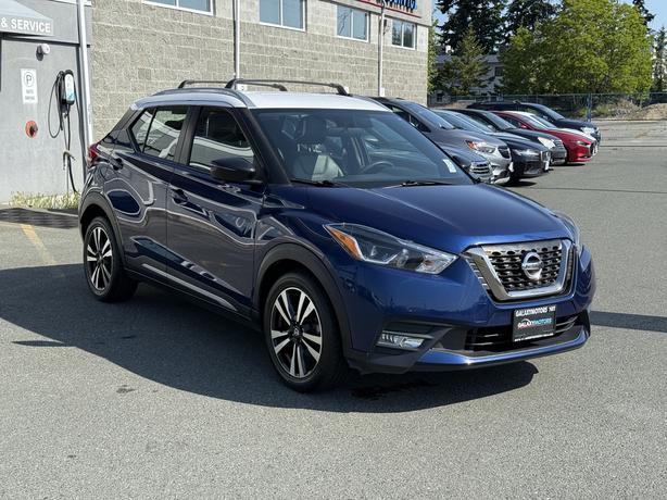 2018 Nissan Kicks SR -  Sport Steering Wheel & Remote Keyless Entry image 4