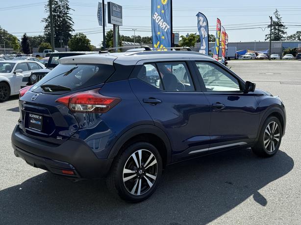 2018 Nissan Kicks SR -  Sport Steering Wheel & Remote Keyless Entry image 6