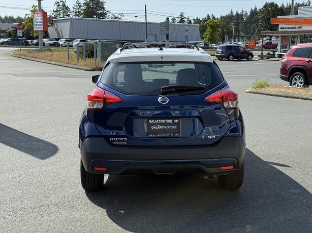 2018 Nissan Kicks SR -  Sport Steering Wheel & Remote Keyless Entry image 7