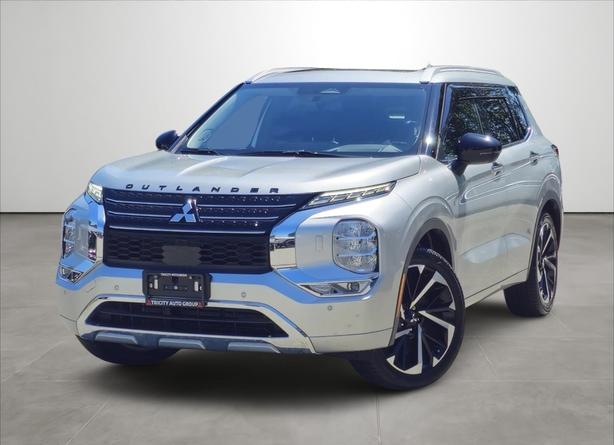 2024 Mitsubishi Outlander GT - No Accidents, One Owner, 360 Cameras image 1