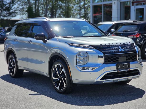 2024 Mitsubishi Outlander GT - No Accidents, One Owner, 360 Cameras image 3