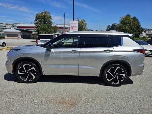 2024 Mitsubishi Outlander GT - No Accidents, One Owner, 360 Cameras image 8