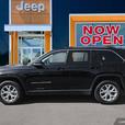 2023 Jeep Grand Cherokee Limited 4x4 | Remote Start | Heated Seats! thumbnail image 3