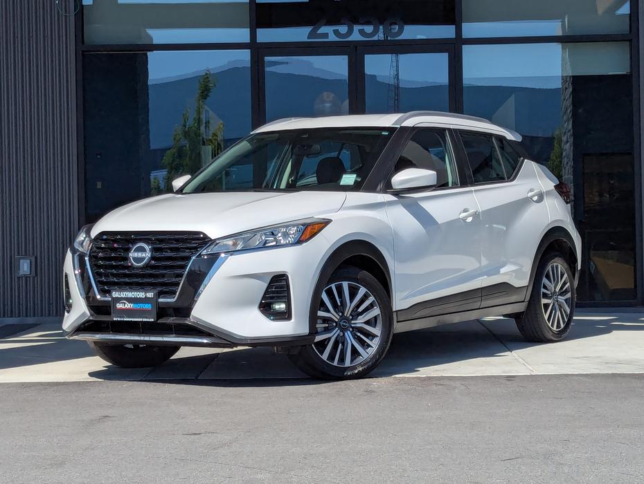 2023 Nissan Kicks SV - Heated Seats, Remote Start, Low KMs display photo