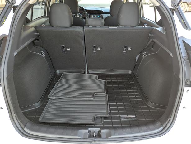 2023 Nissan Kicks SV - Heated Seats, Remote Start, Low KMs image 8