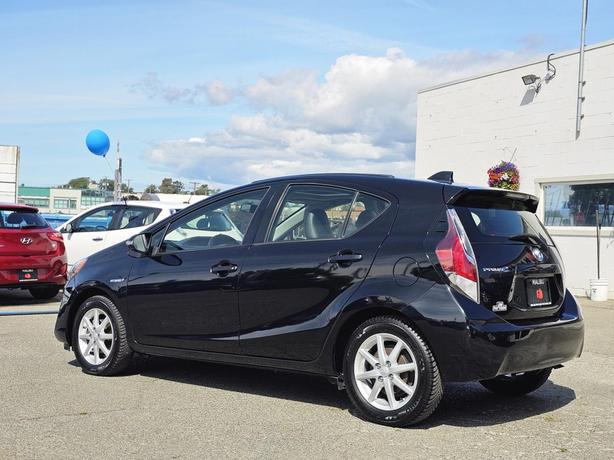 2015 Toyota Prius C 5dr HB Technology image 4