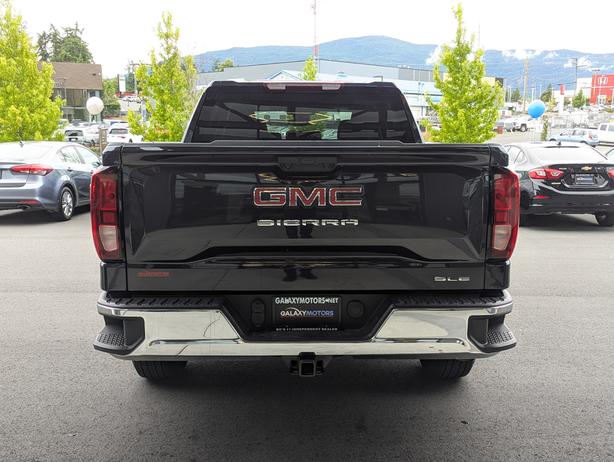 2024 GMC Sierra 1500 SLE - 5.3L V8, Crew Cab, Short Box, RWD image 7