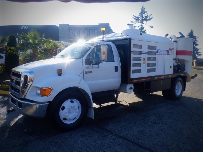 2006 Ford F-650 Vacuum Truck  2WD Diesel display photo