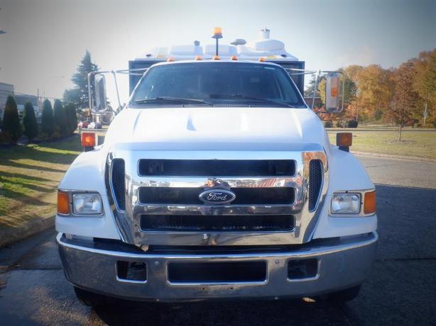 2006 Ford F-650 Vacuum Truck  2WD Diesel image 3