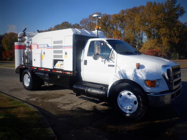 2006 Ford F-650 Vacuum Truck  2WD Diesel image 5