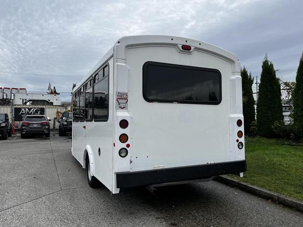 2017 Chevrolet Express G4500 22 Passenger Bus With Wheelchair Ramp Off Road Use  image 8